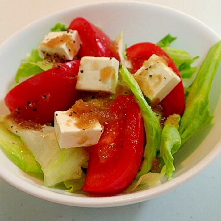 たまドレで レタスとトマトとクリームチーズのサラダ